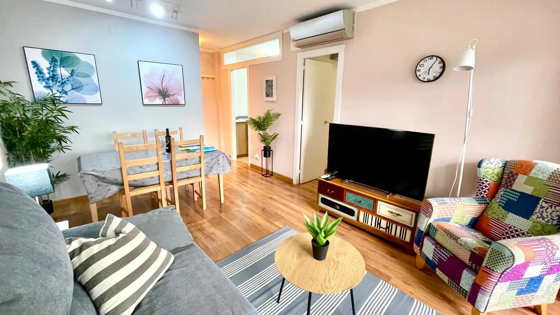 Appartement Seahomes Vacations, La Mer Bleue, Beach&Pool, Pk, Full Equipped In Fenals Beach Lloret de Mar